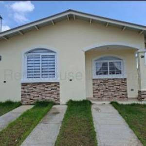 Casa en Arraij&aacute;n, Nuevo Chorrillo con 62 m&sup2; Construidos 3 Rec&aacute;maras en Alquiler