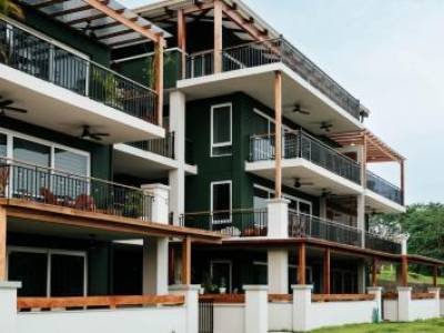 Venta de Nuevos Condominios Frente Al Mar en Una Comunidad Resort, Venao, Pedasi, Panama