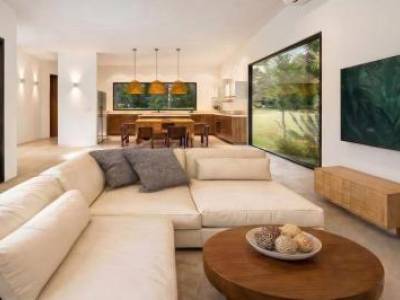 Venta de Casa Nueva en Comunidad Privada en Playa Venao, Panama.
