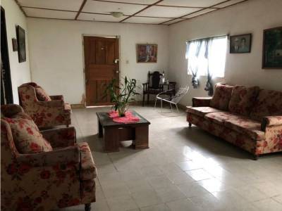 Casa en Pil&oacute;n, Montijo
