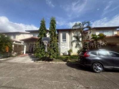 Alquiler Casa Duplex Brisas del Golf Ih