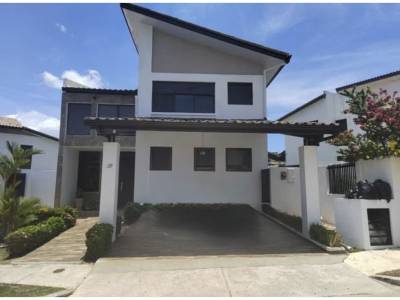 Casa en Barrio Col&oacute;n, La Chorrera
