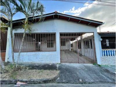 Casa en Barrio Col&oacute;n, La Chorrera