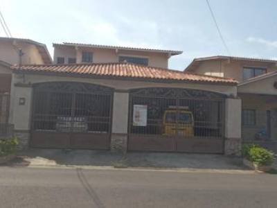 Casa en Venta Villa de Las Lomas La Chorrera