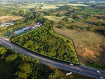 Terreno Comercial Privilegiado en Venta en La Entrada de Chitre, Herrera