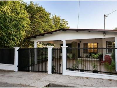 Casa en Barrio Col&oacute;n, La Chorrera