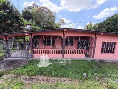 Venta Casa 4000 m&sup2; a Orilla de Interamericana Santa Marta, Chiriqui