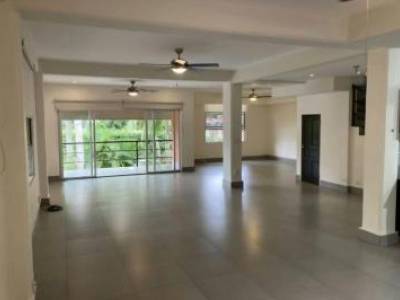 Alquiler de Casa D&uacute;plex en Clayton, Anc&oacute;n, 390 m&sup2; de Construcci&oacute;n