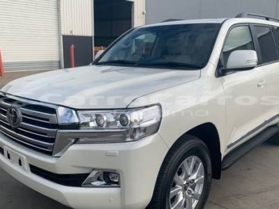 2018 Toyota Land Cruiser