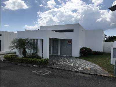 Casa en Playa Blanca, Ant&oacute;n