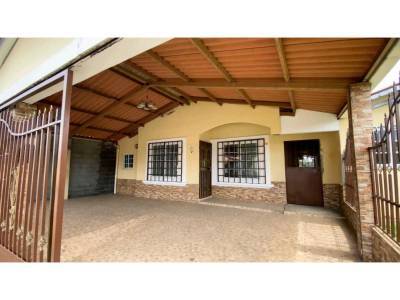 Casa en Barrio Col&oacute;n, La Chorrera
