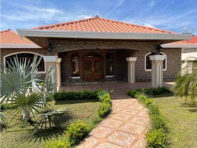 Casa en Aguadulce