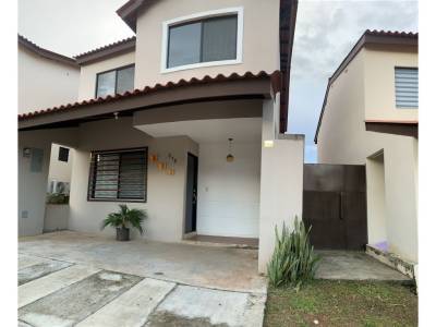 Casa en Barrio Col&oacute;n, La Chorrera