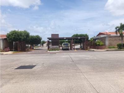 Casa en Puerto Caimito, La Chorrera